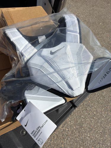 Large Adult Nike Vapor Elite Shoulder Pads (New)