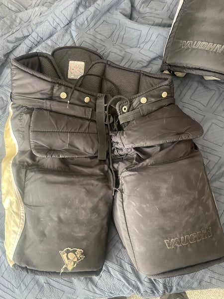 Pittsburgh Penguins NHL, Senior Large Vaughn Hockey Goalie Pants Pro Stock (Used)