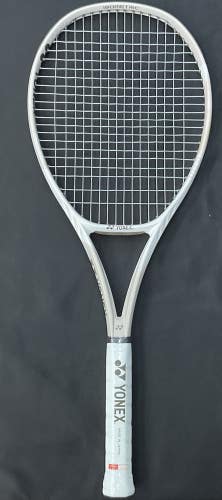 Yonex Vcore 95 Sand Beige Grip Size 2 Used Once