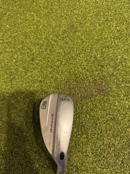 Wilson Staff Model 58.10* Wedge, Dynamic Gold 120 Stiff Flex, RH