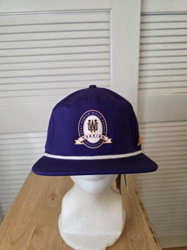 NWT Washington Huskies Leather Strapback Adidas Golf Hat NCAA