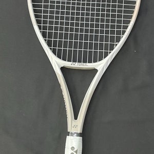 Yonex Vcore 95 Sand Beige Grip Size 4 Used Once
