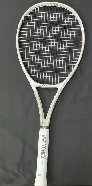 Yonex Vcore 95 Sand Beige Grip Size 4 Used Once