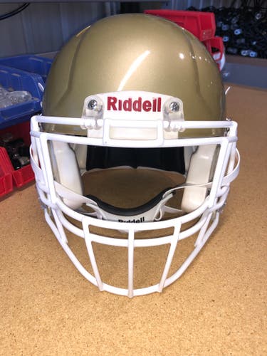 USED RIDDELL SPEED ADULT HELMET - MEDIUM - VEGAS GOLD