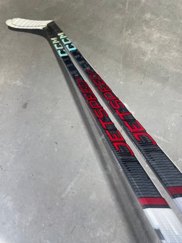 CCM JETSPEED FT6 PRO 2 PACK Pro Stock Hockey Stick Grip P28 80 Flex Left 8515