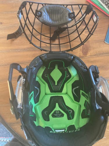 Small Bauer Hyperlite Helmet (Used)
