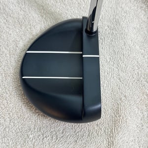 Black Men's Odyssey Ai-One Mallet Right Handed Putter 34" (Used) Used once, need a longer shaft.