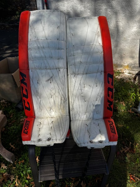 34" CCM Extreme Flex lll Goalie Leg Pads Pro Stock (Used)