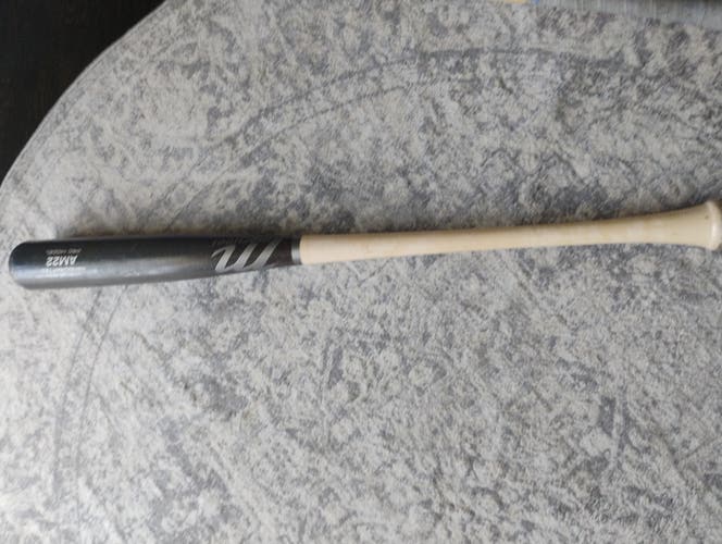 Marucci Bat (-3) 30 oz 33" (Used)