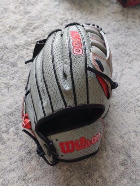 Infield RH Wilson A2000 Baseball Glove 11.5" (New)