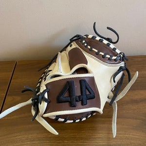 28“ 44 Pro Signature Series RH Catcher's Training Glove (New)