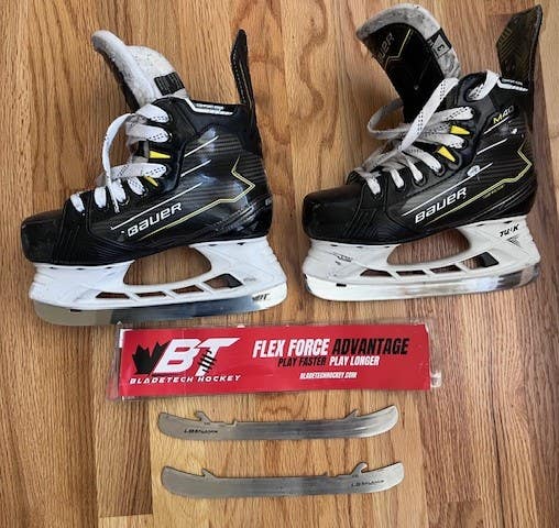 Bauer Supreme M40 Hockey Skates Size 3 (Used)