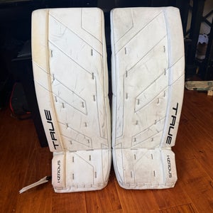28" 2024 True HZRDUS Goalie Leg Pads (Used)