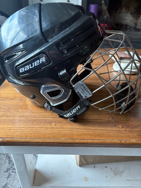 Large Bauer Re-Akt 75 Helmet (Used)
