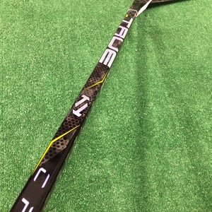 Senior True catalyst 9x3 Hockey Stick Right Handed Pro Stock (Used)