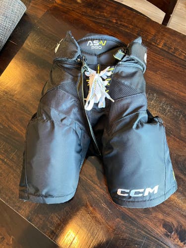 Junior Medium CCM Tacks AS-V Pro Hockey Pants (Used)