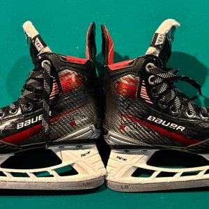 2024 Bauer Vapor X5 Pro Hockey Skates Regular Width 13.5 (Used)
