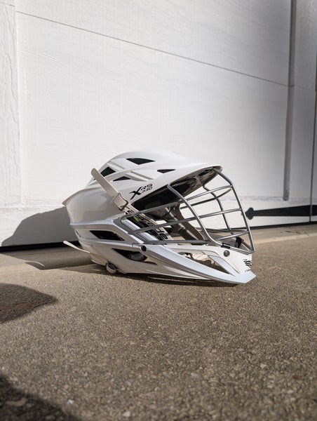 White Cascade XRS Pro Helmet (Used)
