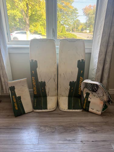 Medium Bauer Goalie Leg Pads (Used)