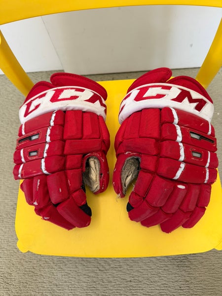 CCM Gloves 14" (Used)