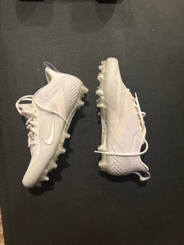 White Unisex Size M 9.5 (W 10.5) Adult Nike Alpha Huarache 8 Elite Low Top Molded Cleats (New)