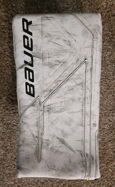 Bauer Supreme M5 Pro Full Right Blocker Senior
