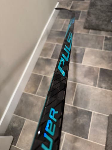 Senior Bauer Pulse Unreleased Right Handed Hockey Stick 65 flex / P92 (New)