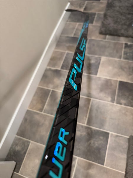 Senior Bauer Pulse Unreleased Right Handed Hockey Stick 65 flex / P92 (New)