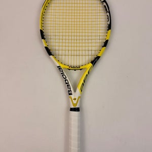 Babolat Aeropro Drive Cortex 4 1/2 Excellent Condition 9.5/10