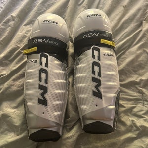 Senior CCM Tacks AS-V Pro 16" Shin Pads Pro Stock (Used)