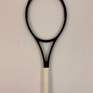 Wilson Pro Staff RF97 V13, 4 3/8 Excellent 9.5/10