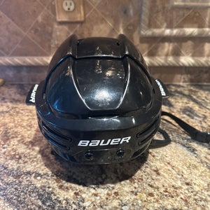Medium Bauer Re-Akt 75 Helmet (New)