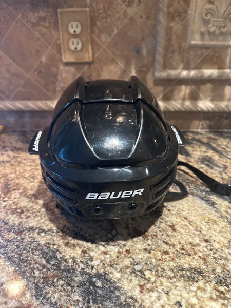 Medium Bauer Re-Akt 75 Helmet (New)