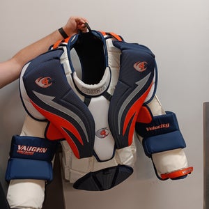 Large Vaughn V4 7600 Goalie Chest Protector (New)