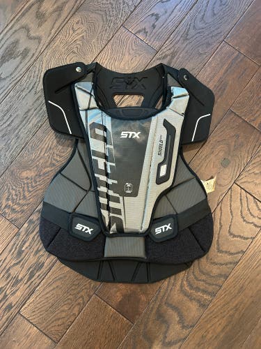Large Adult STX Shield 400 Goalie Chest Protector (Used)