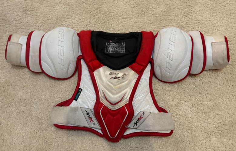 Small Junior Bauer Vapor APX2 Shoulder Pads (Used)