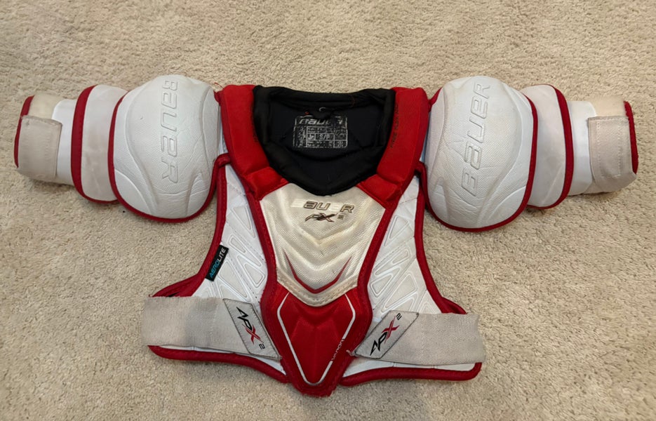 Small Junior Bauer Vapor APX2 Shoulder Pads (Used)