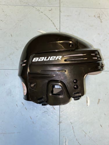 New Bauer 3500/4500 Helmet Size Large Black
