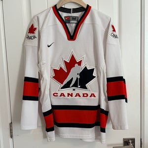 Authentic Vintage Nike Team Canada 2002 Olympics Canada Made Jersey Size Medium