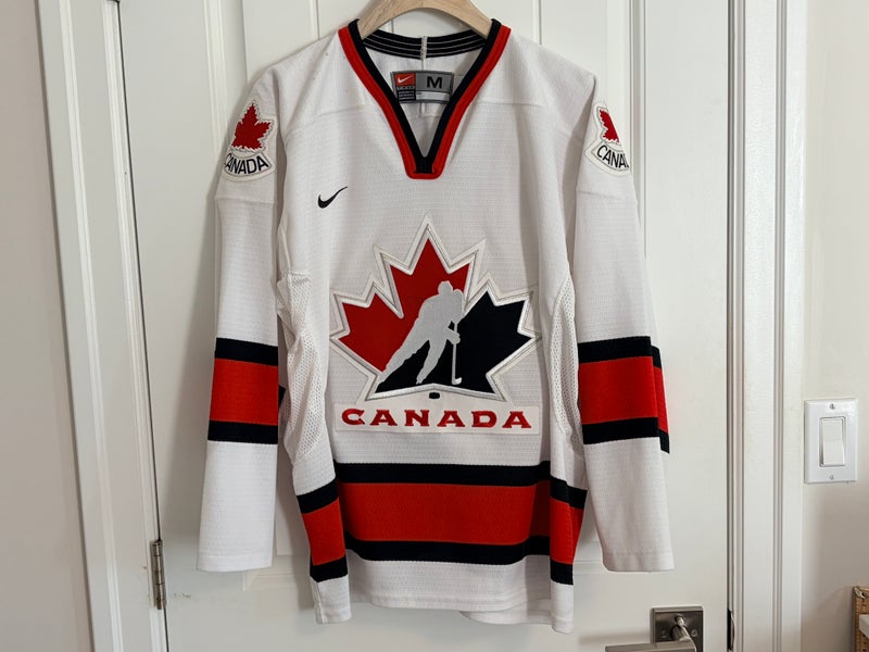 Authentic Vintage Nike Team Canada 2002 Olympics Canada Made Jersey Size Medium