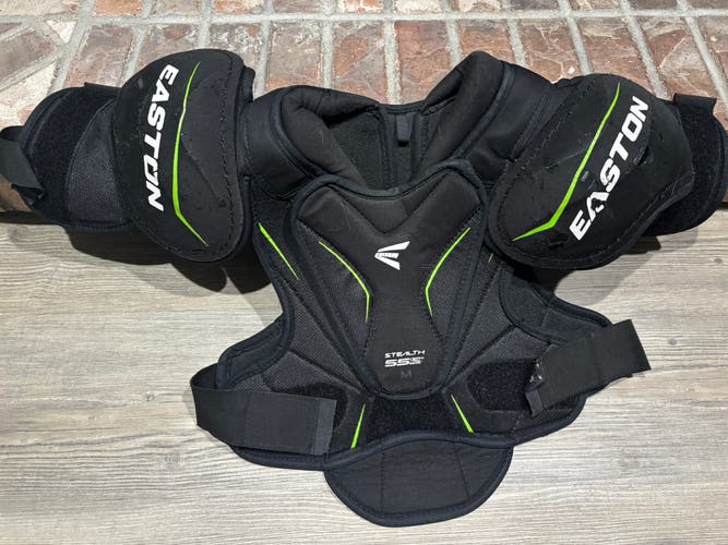 Medium Junior Easton Stealth Shoulder Pads (Used)