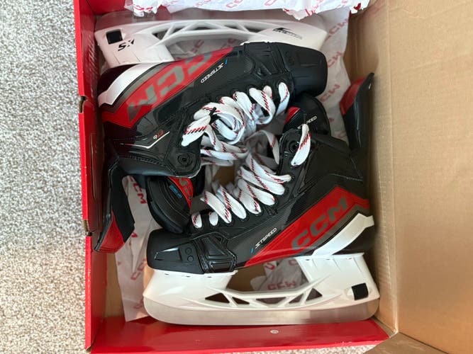 CCM JetSpeed FT6 Hockey Skates Regular Width 8.5