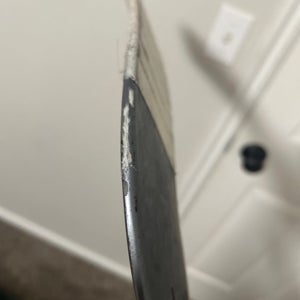 Intermediate Bauer M5 pro Regular Goalie Stick 23" Paddle (Used)