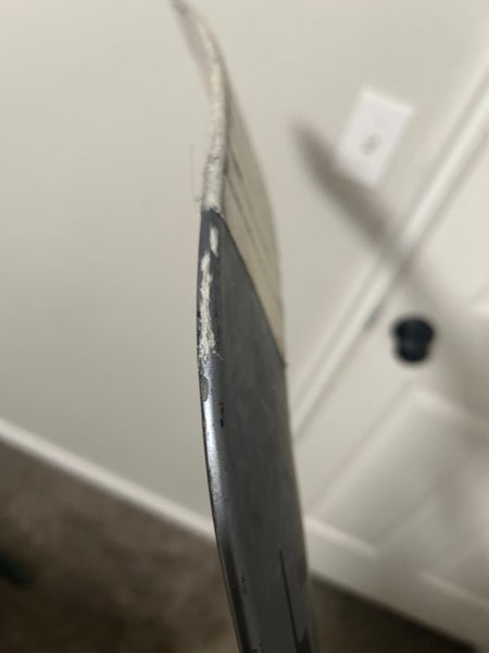 Intermediate Bauer M5 pro Regular Goalie Stick 23" Paddle (Used)