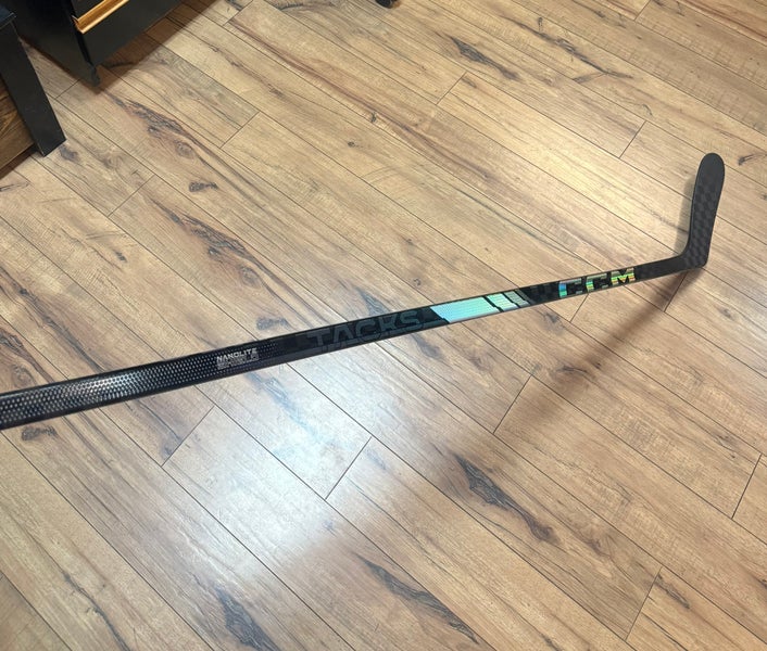 Senior CCM RibCor Trigger 9 Left Hand Hockey Stick P28M (New)