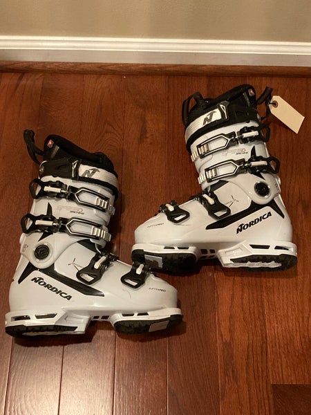 Used Women's Nordica SpeedMachine 85 W Ski Boots | Mondo Size 23.5 | Sole Length 275 mm