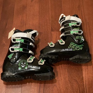 Used Kid's Dalbello Green Menace Ski Boots | Mondo Size 23.5