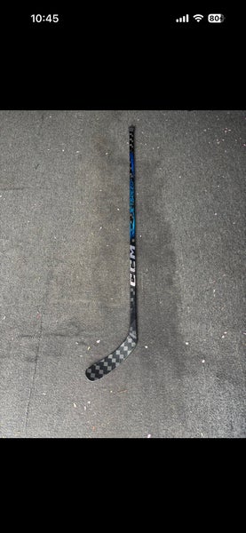 Senior CCM Custom Blue Jetspeed FT7 Pro Right Handed Hockey Stick P28 (Used)