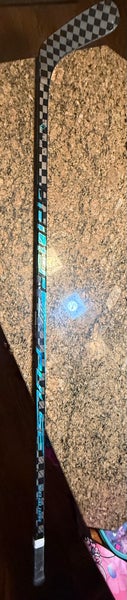 Used Senior Bauer pulse Right Handed Hockey Stick P92 (Used) 70 flex with warranty