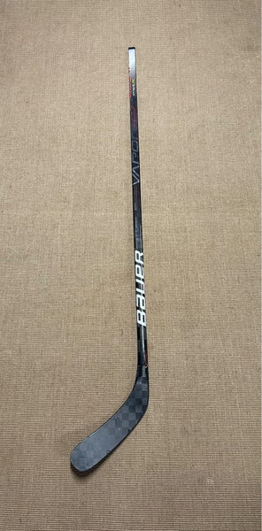 Bauer Vapor Hyperlite Intermediate Hockey Stick P88 65 Flex RH Right Hand Used